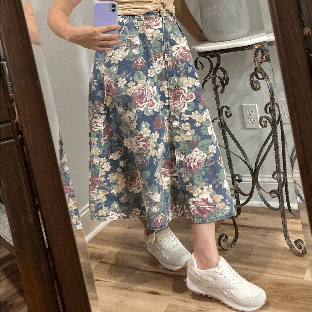 Vintage Vivaldi Jeanswear Floral Midi Length Denim Button up Skirt - Picture 2 of 9